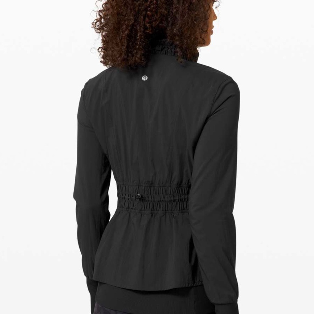Lululemon Sights Seen Jacket
Black , Sz 2 - Picture 4 of 6